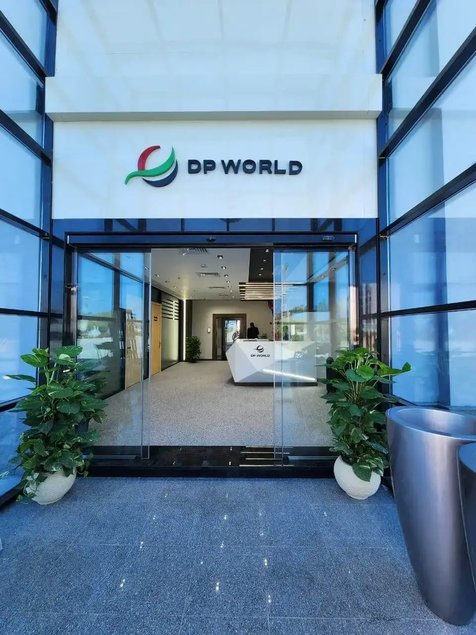 Archer | DP World | Entrance | administrative